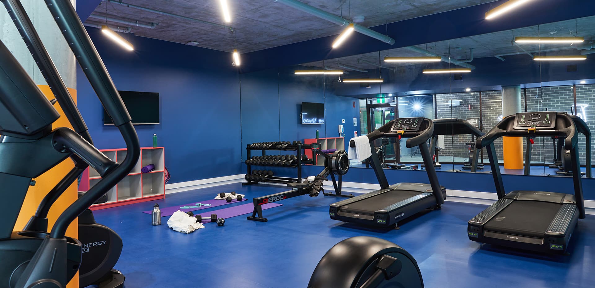 Gym hover