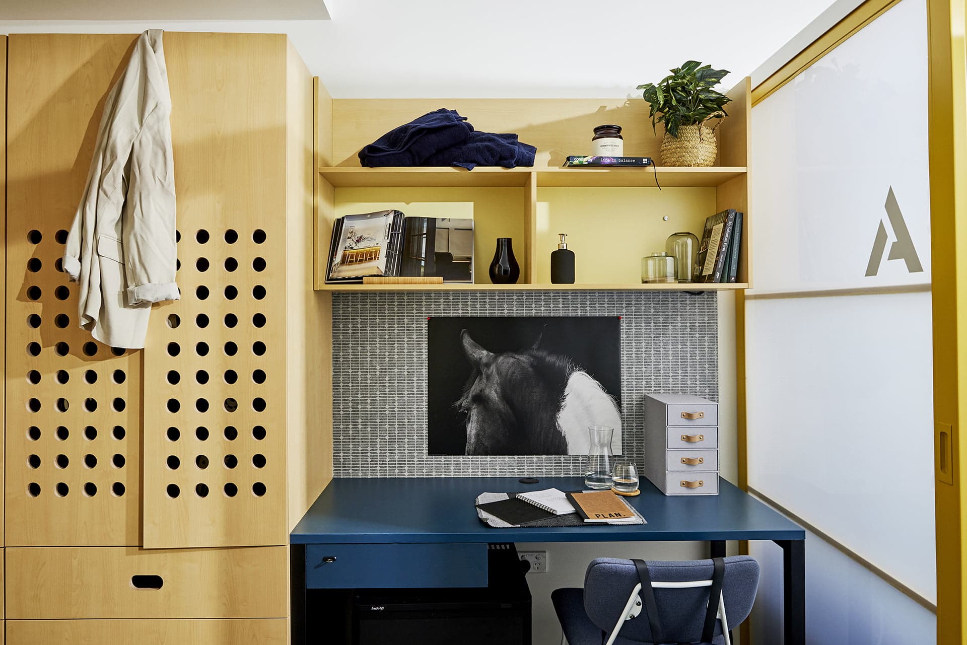 Study Desk hover